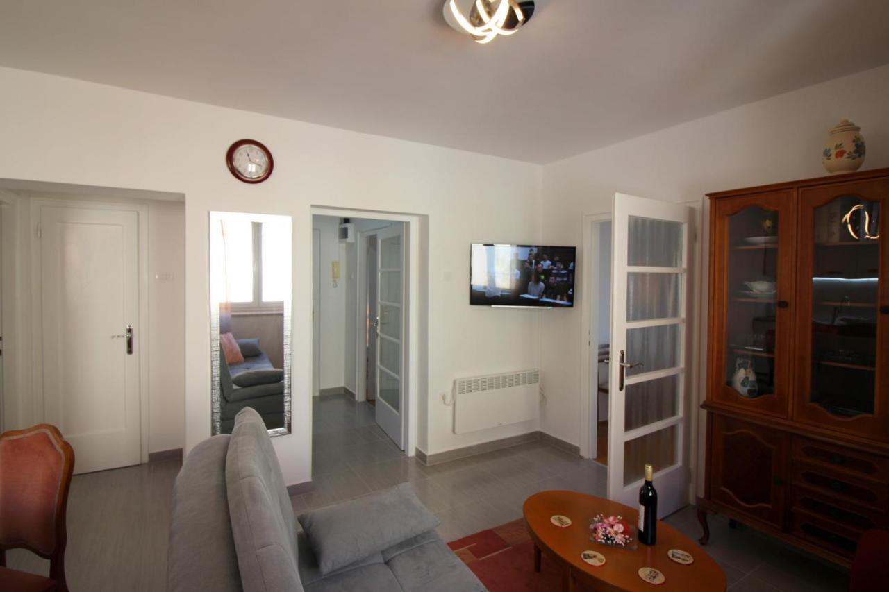 Apartment Agata In City Center 포레치 외부 사진