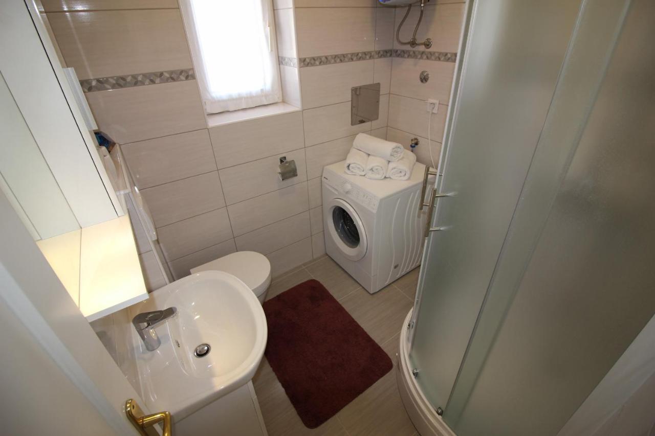 Apartment Agata In City Center 포레치 외부 사진