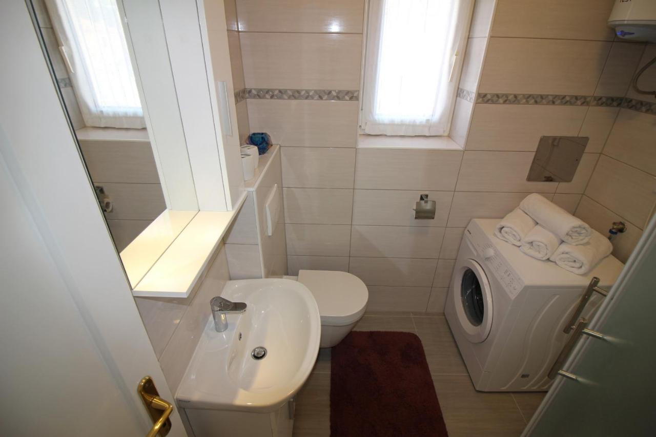 Apartment Agata In City Center 포레치 외부 사진